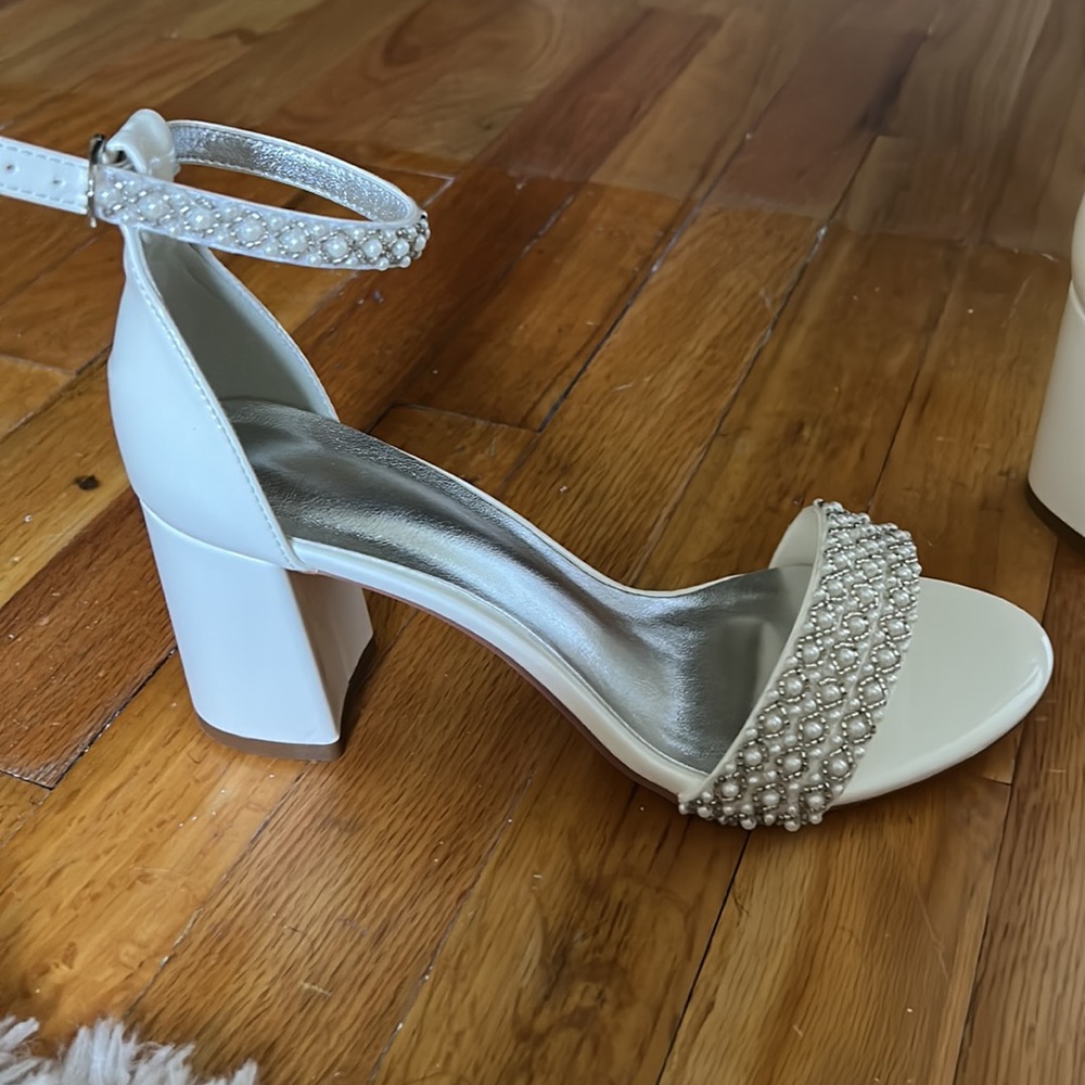 White and Pearl chunky high heel shoe